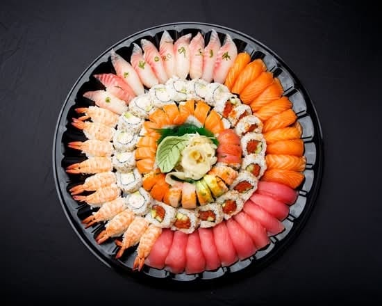 20 / 20 SUSHI TRAY.